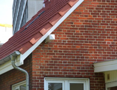 Vindskede afslutning på tegltag – kaldt Vindskedesten