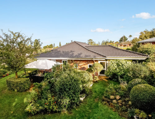 Betontegltag på parcelhus i Jyllinge