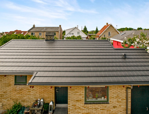 Nyt Quadrotag i farven Sort blev monteret på villaen i Helsingør