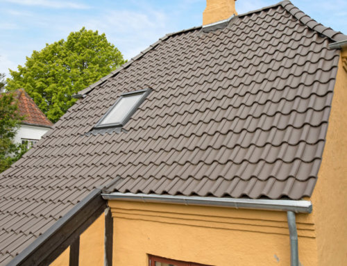 Smuk nyt tegltag på spændende villa i Espergærde