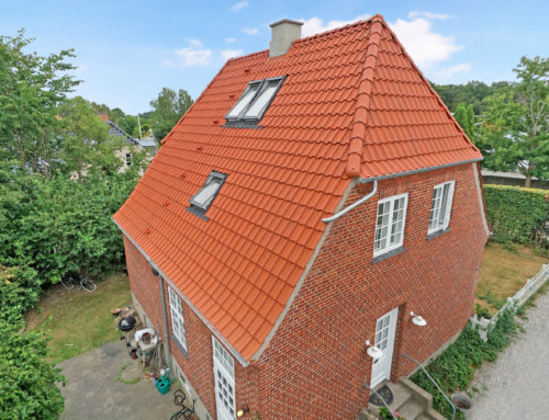 Huset i Hellerup fik lagt nyt tegltag